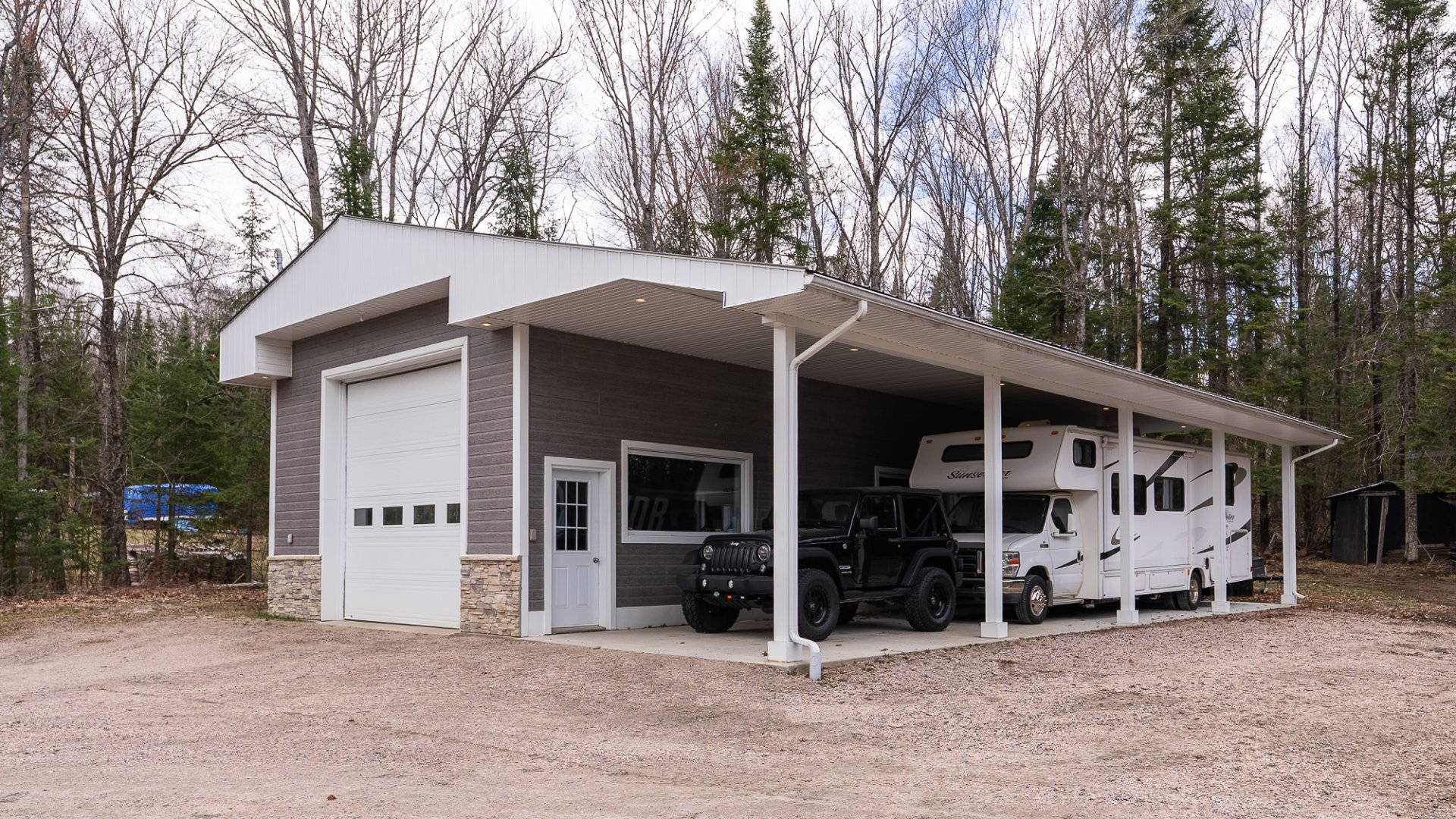 Garage