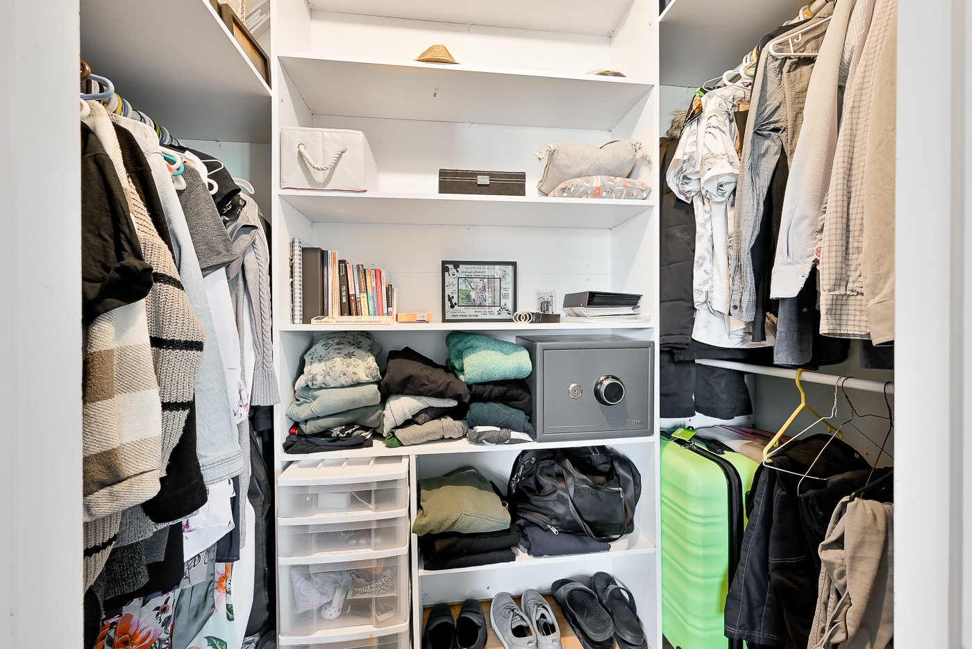 Walk-in closet