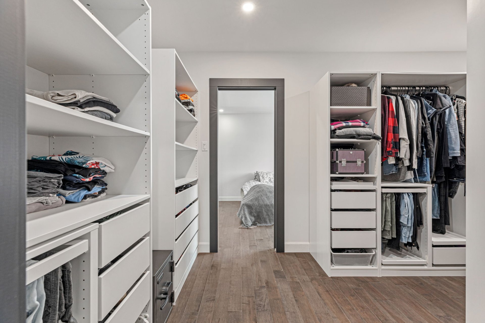 Walk-in closet