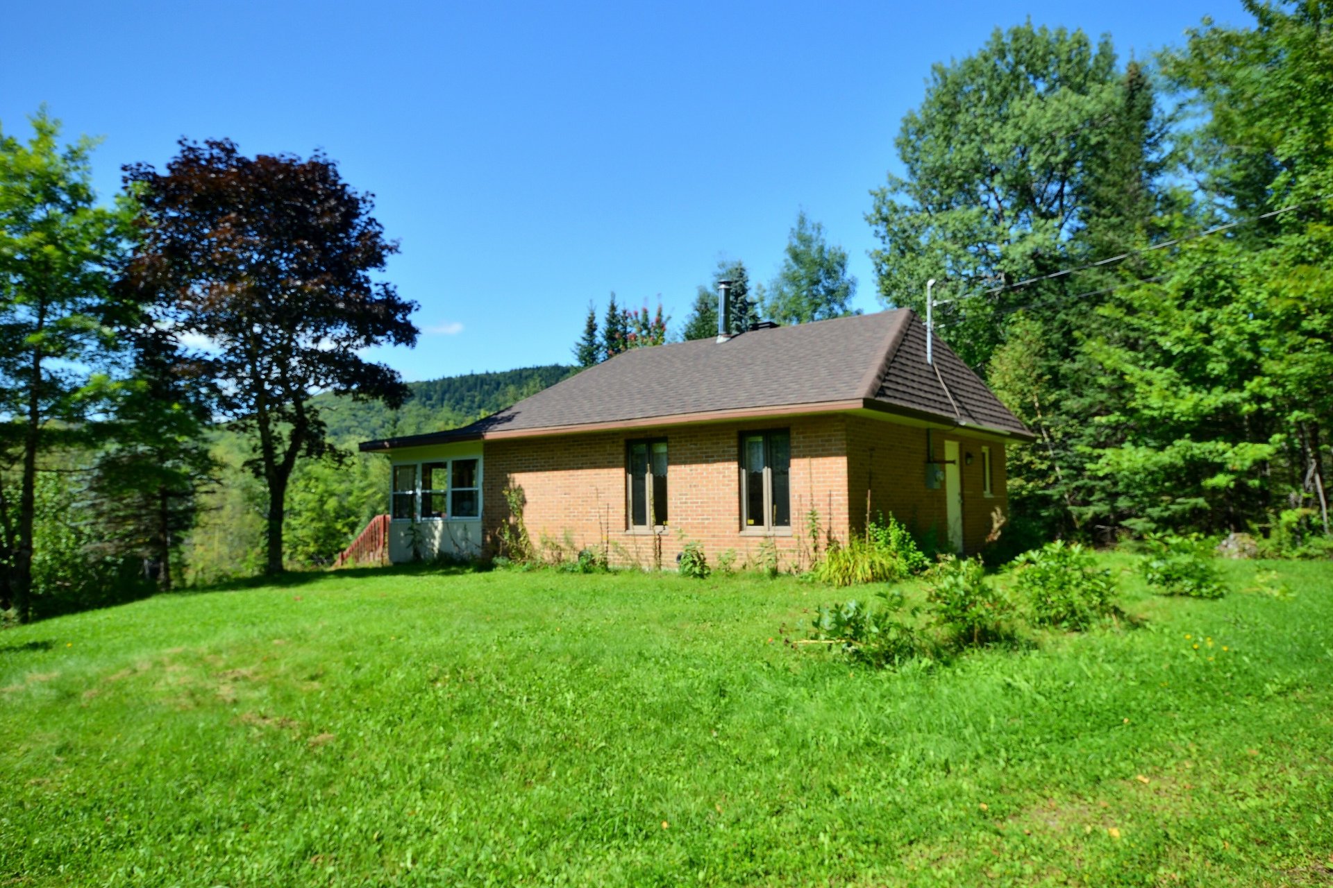 Maison voisine sur le lot