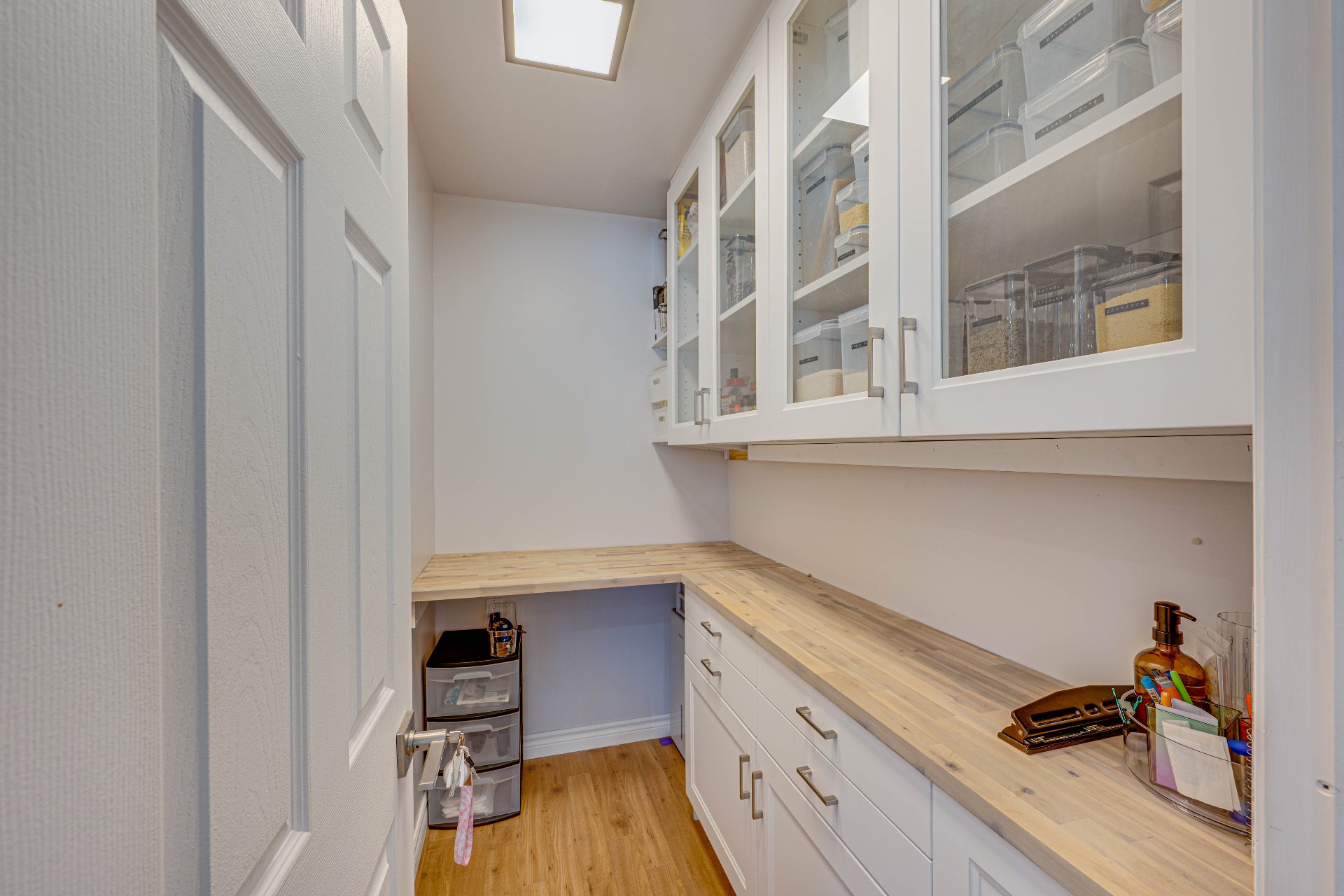 Walk-in closet