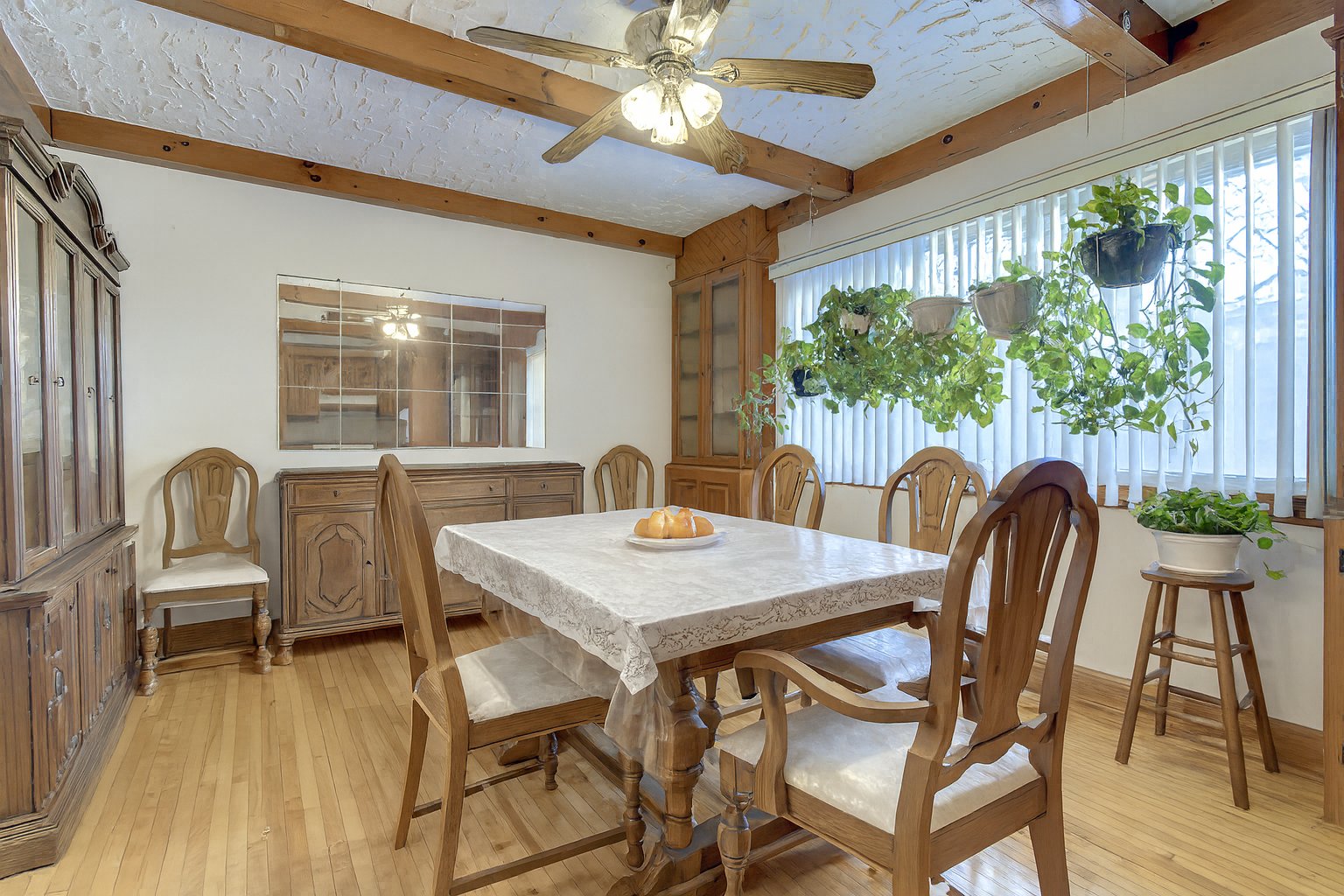 Photo optimisée et home staging réalisé avec AI