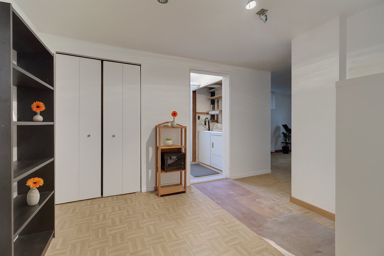 Image optimized and virtually staged with AI.