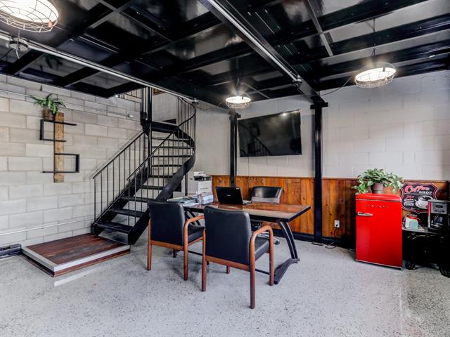 Salon