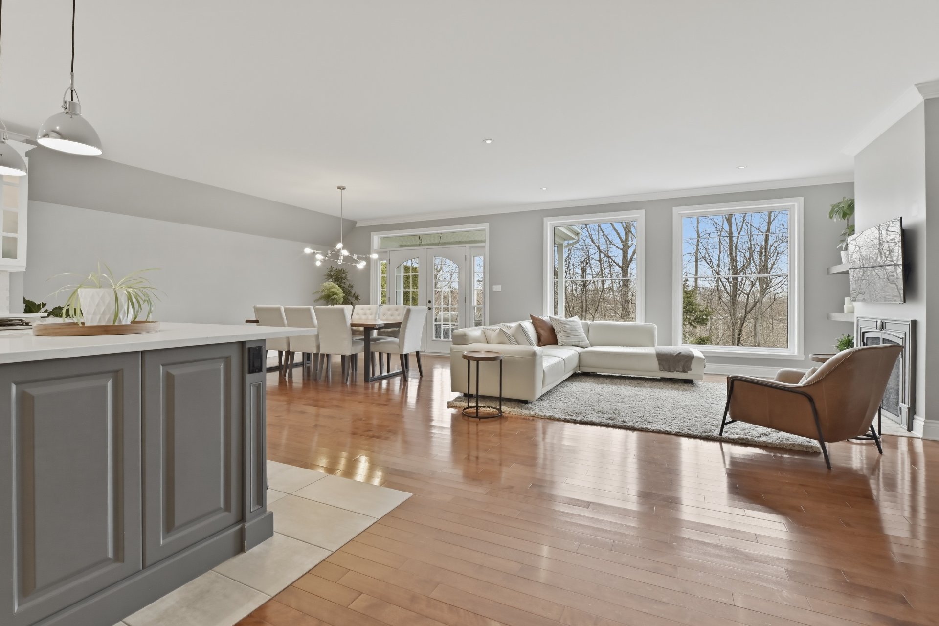 Aire ouverte conviviale pour recevoir