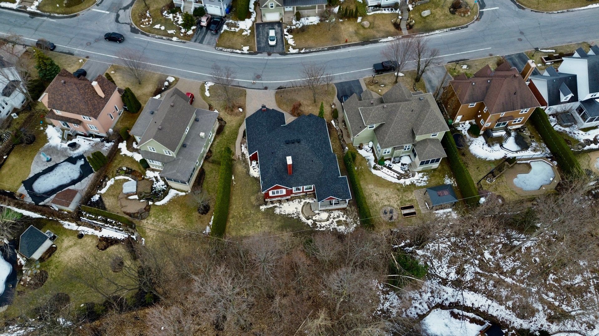 À proximité de la 116 et de l'autoroute 20