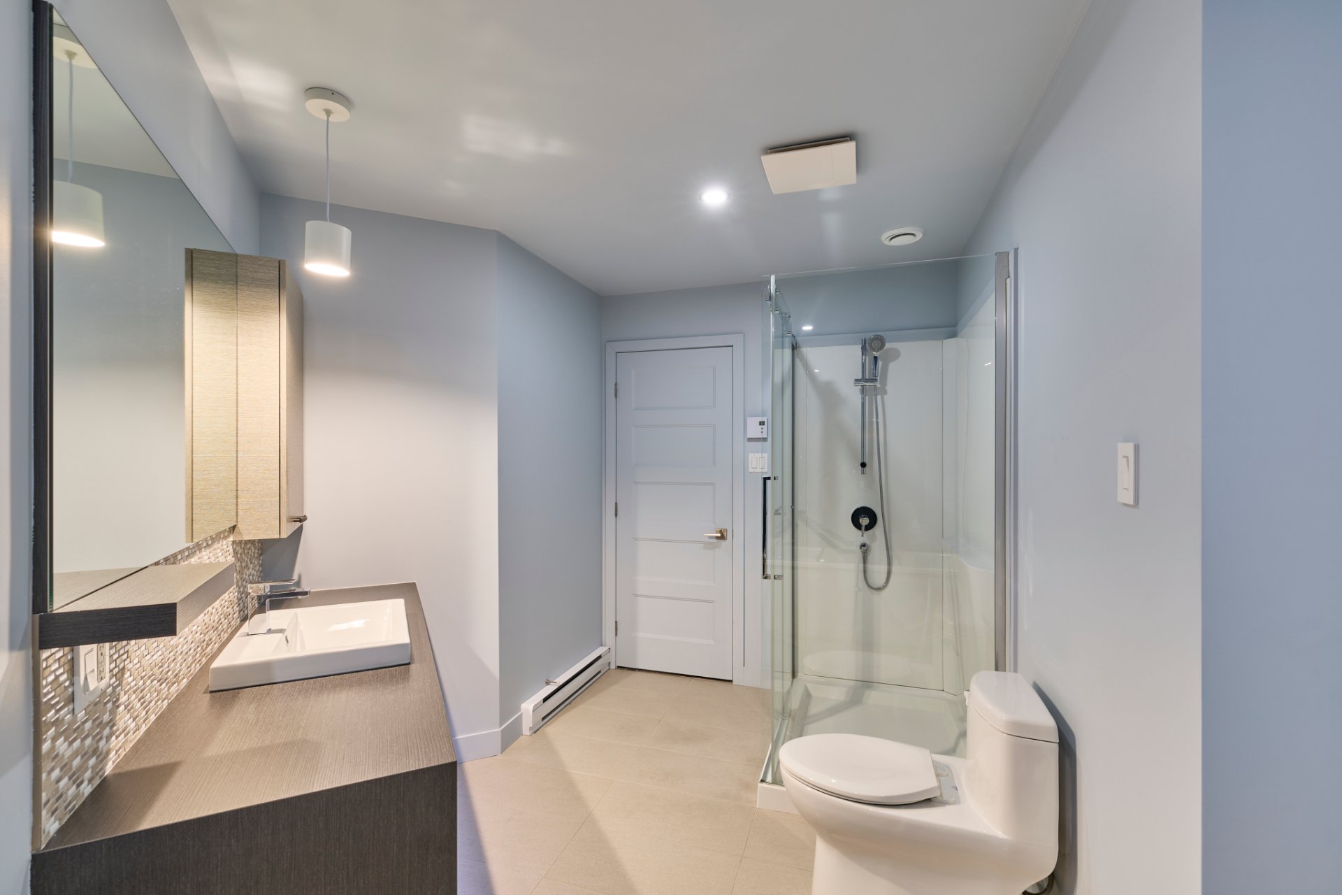 Ensuite bathroom