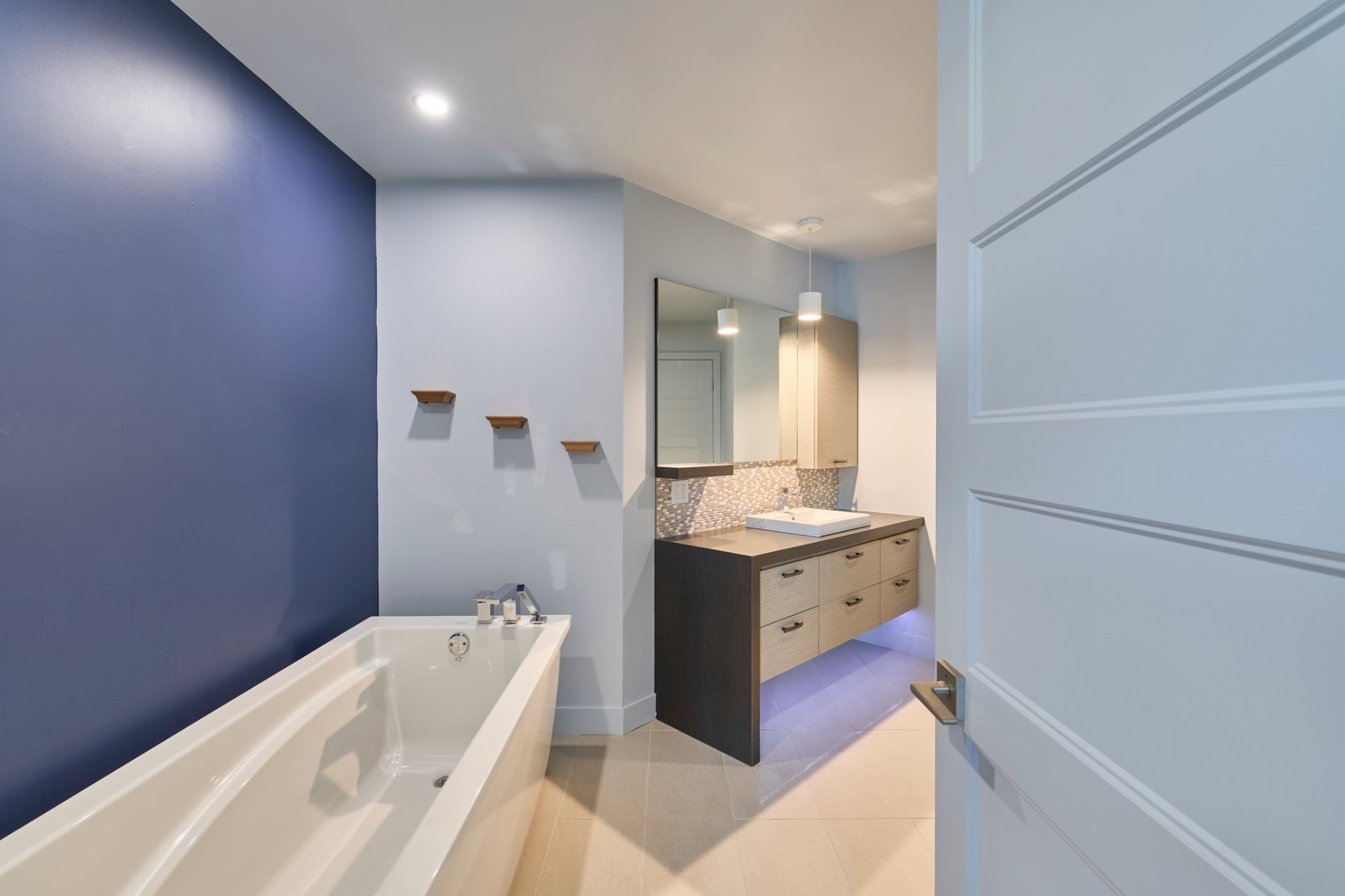 Ensuite bathroom
