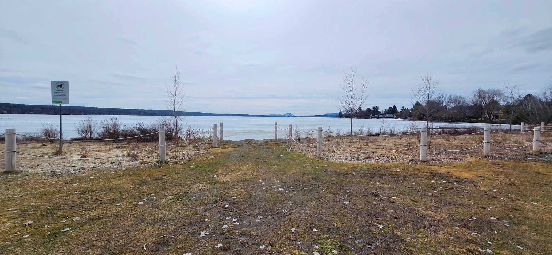 Access to a body of water