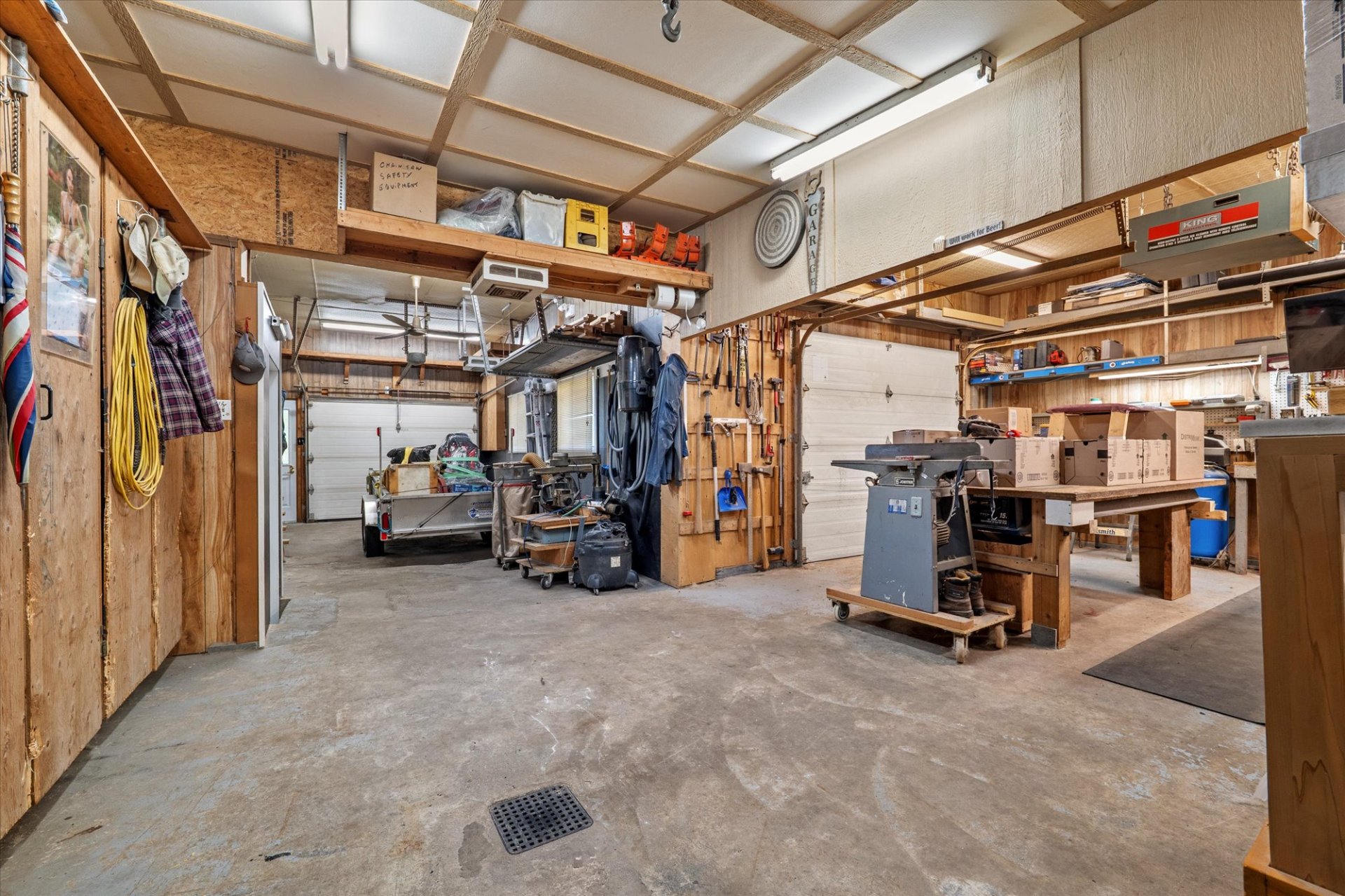 Garage