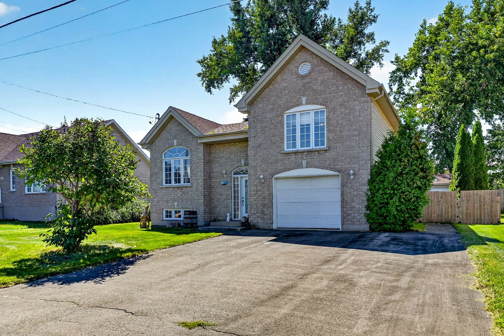 Façade
