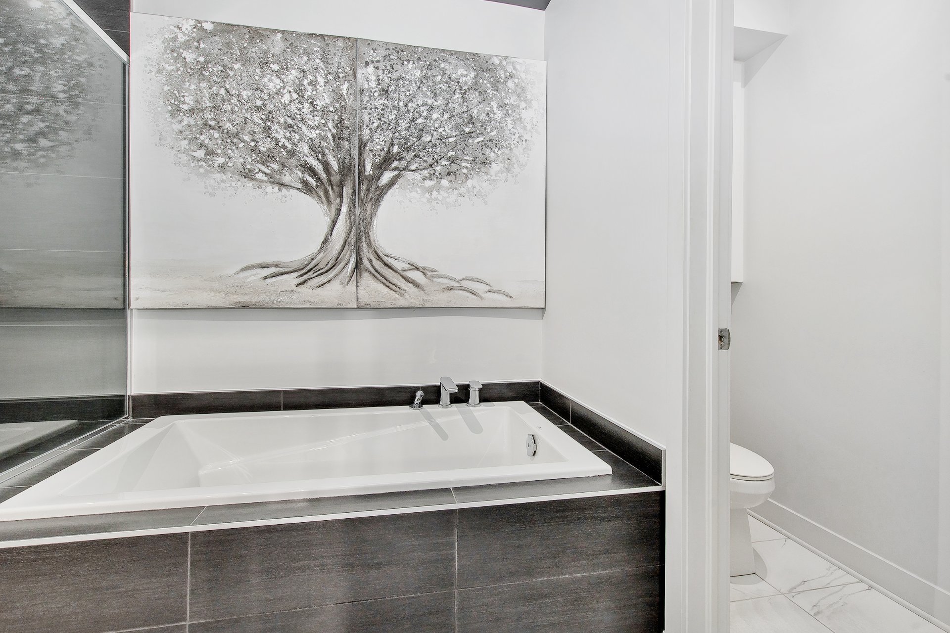 Salle de bains attenante à la CCP