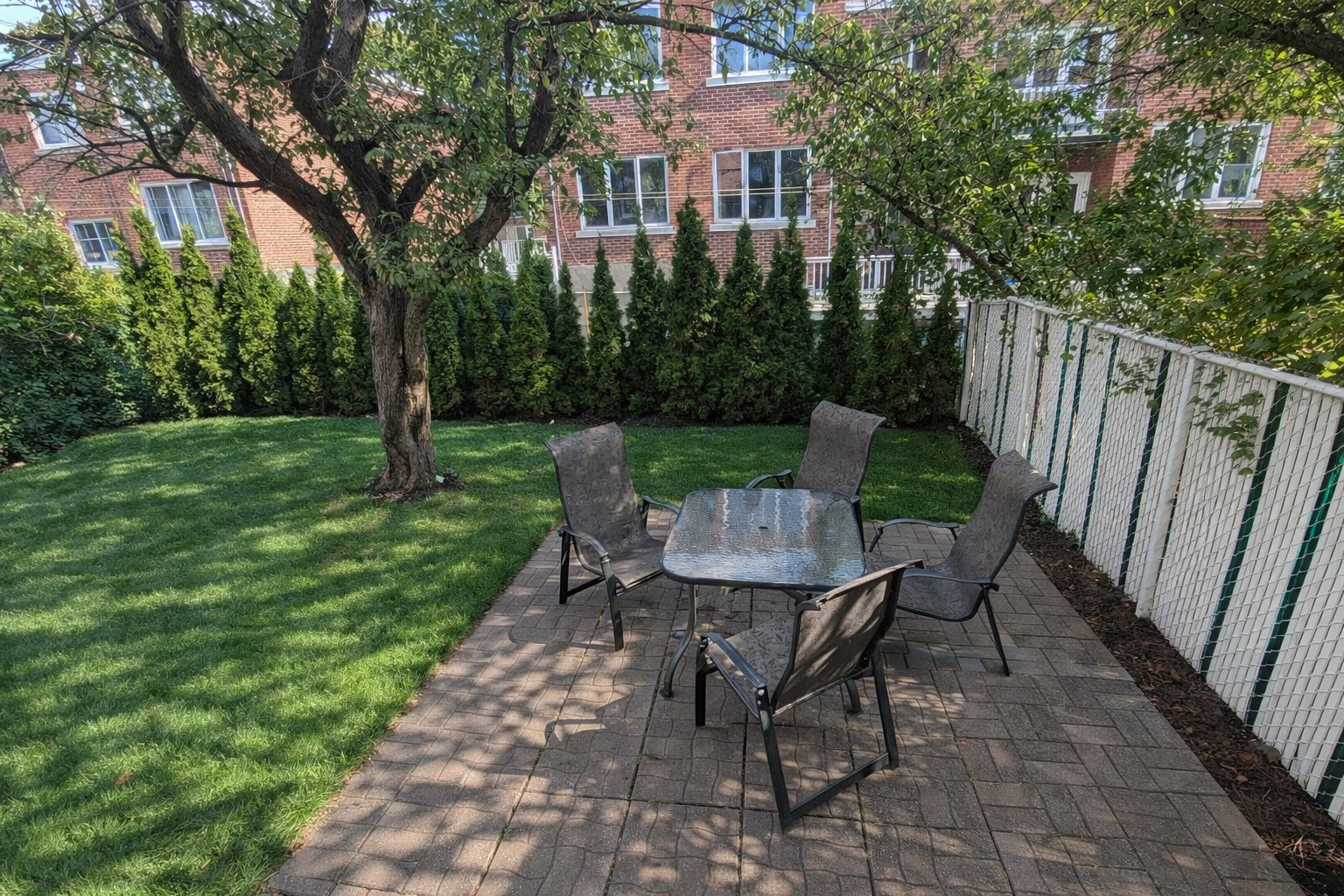 Version IA été, la végétation peut différer