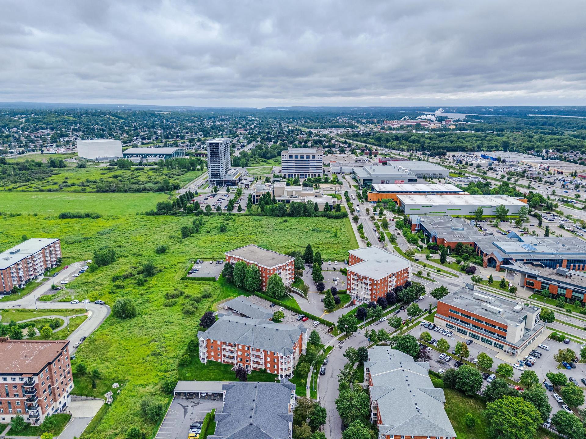 Vue aérienne du quartier et des environs