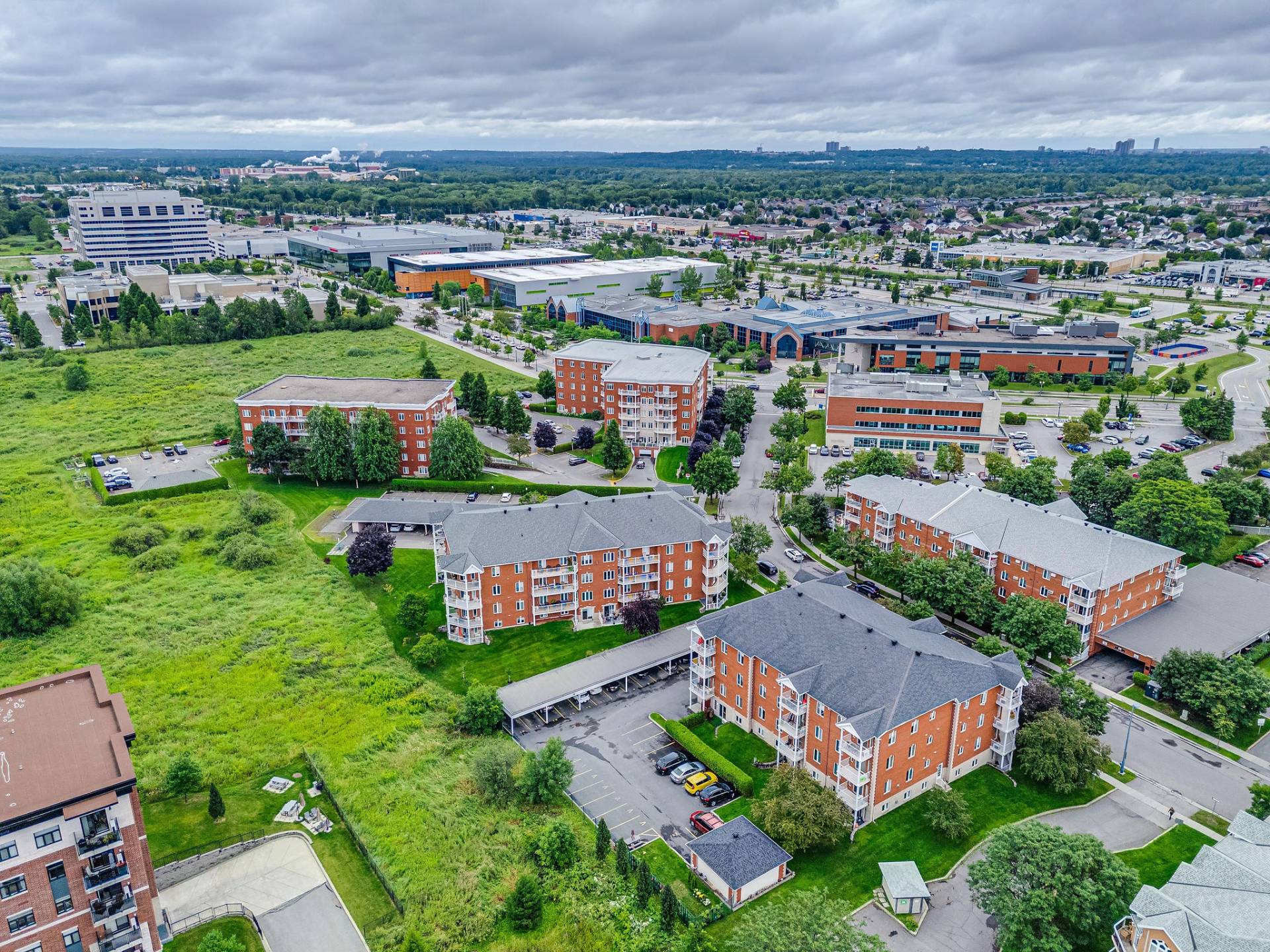 Aerial view of the neighborhood and surroundings