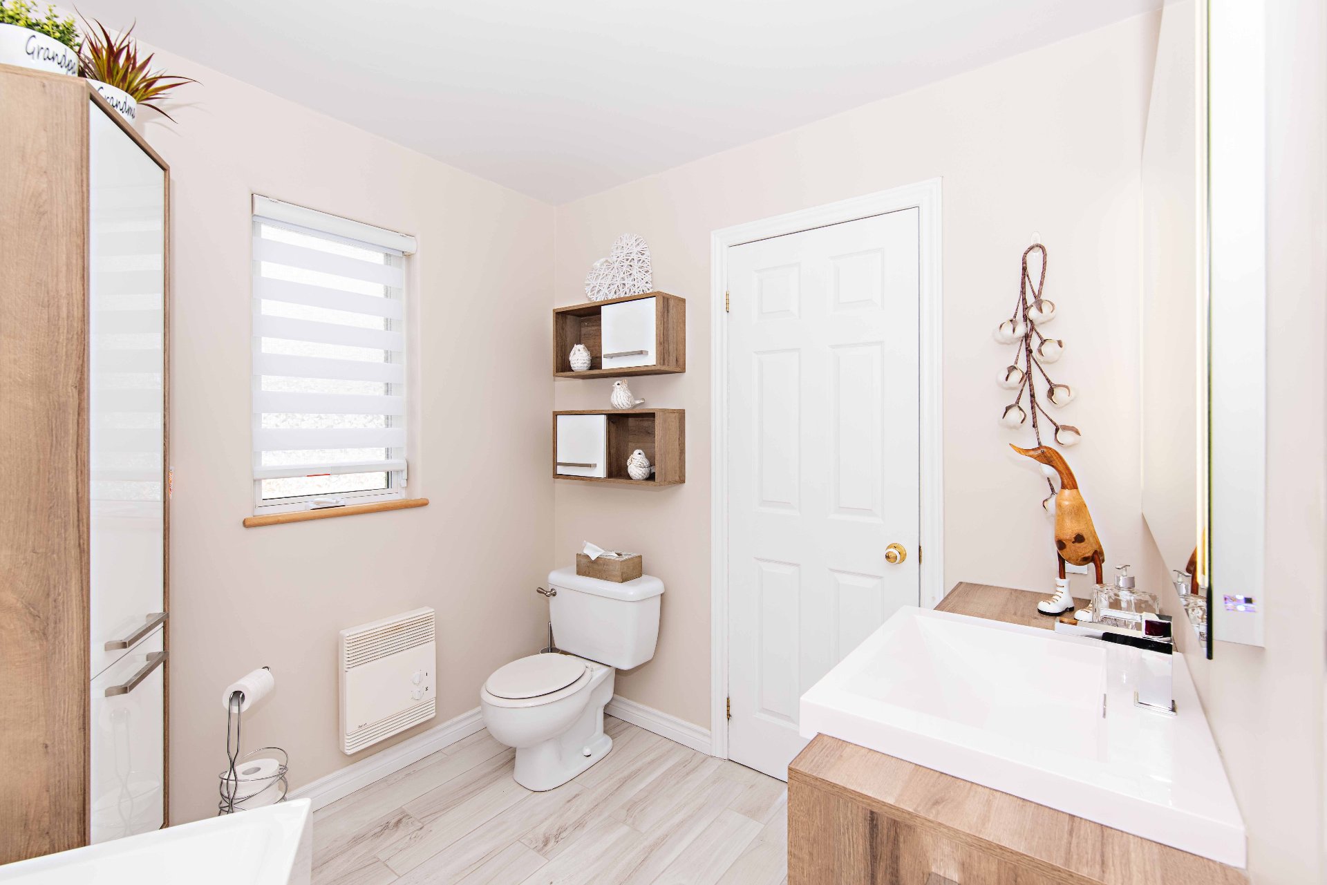 Ensuite bathroom