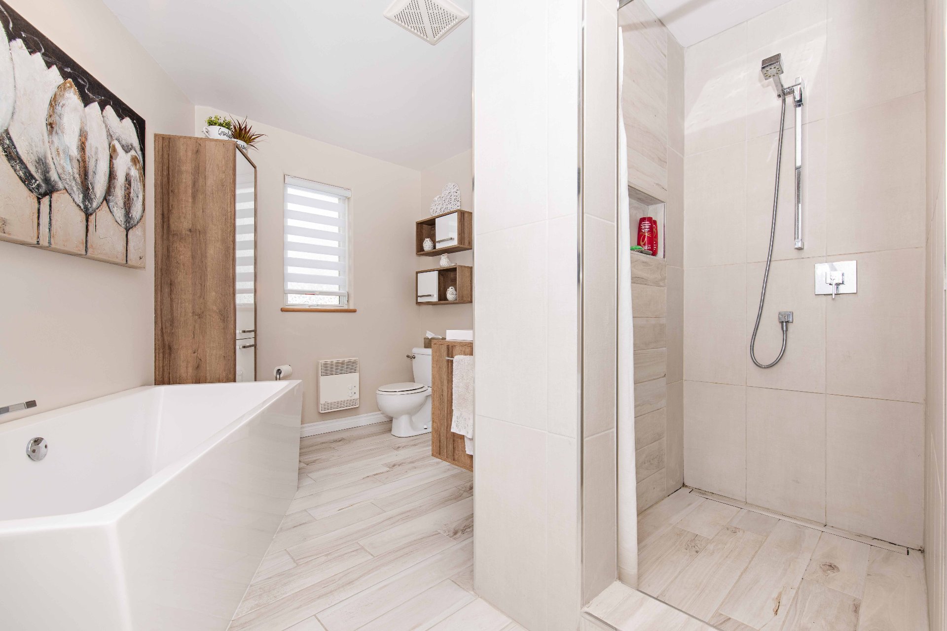 Ensuite bathroom