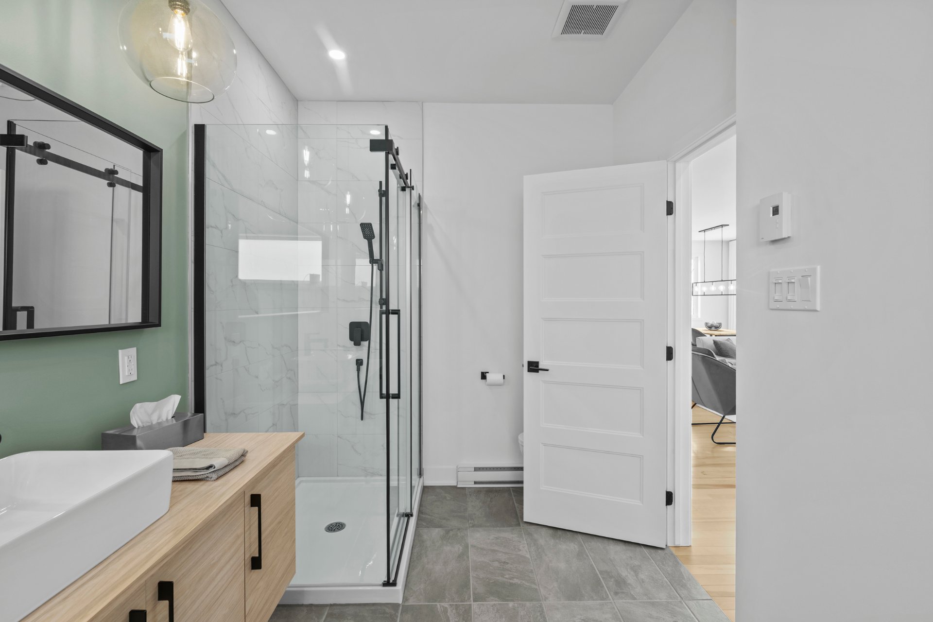 Salle de bains attenante à la CCP