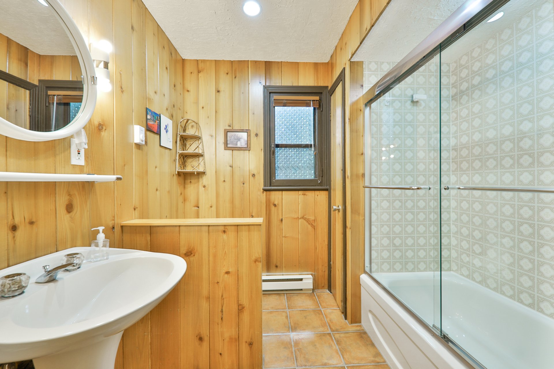 Salle de bains attenante à la CCP