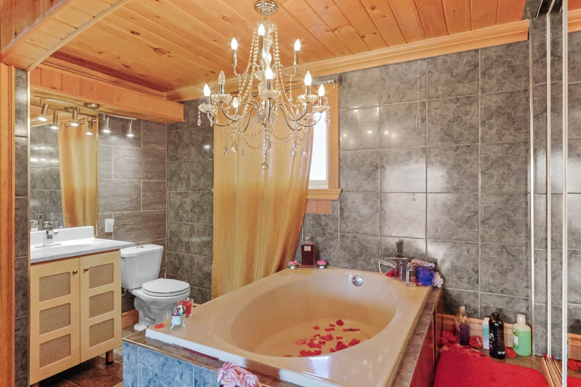 Salle de bains attenante à la CCP