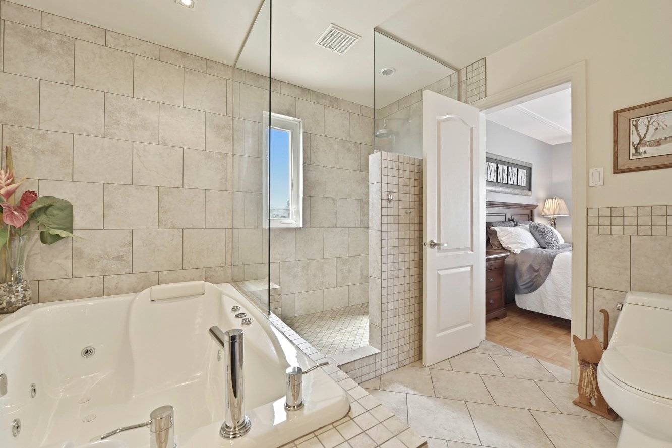 Salle de bains attenante à la CCP