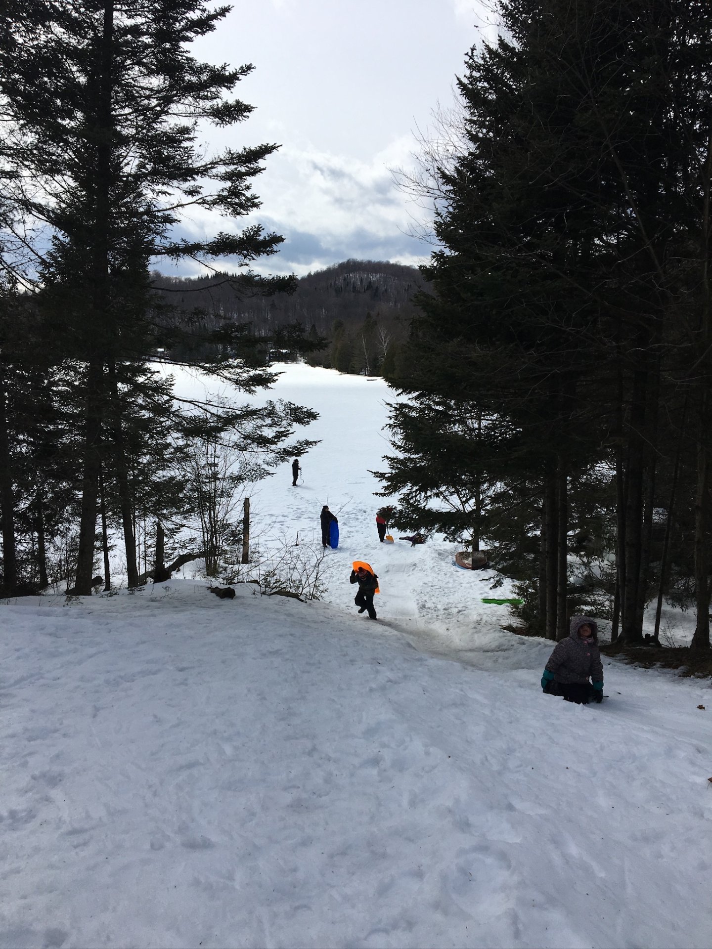 Accès au plan d'eau