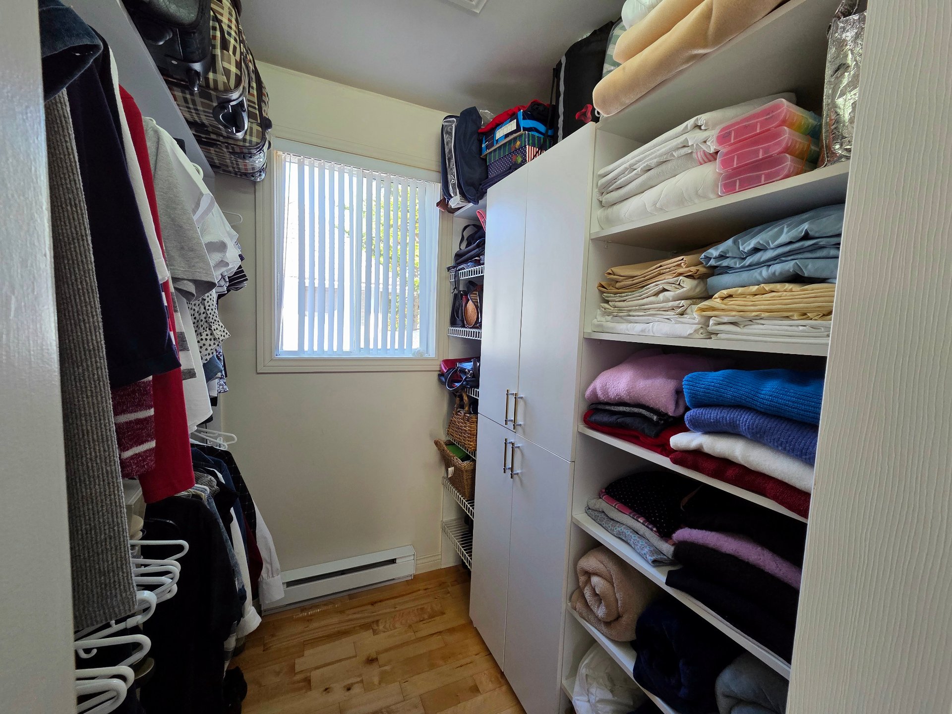 Walk-in closet