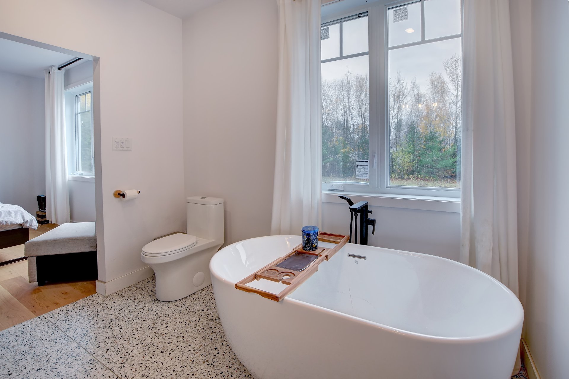 Salle de bains attenante à la CCP