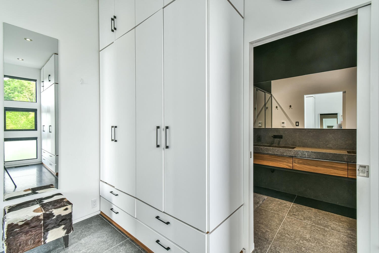 Walk-in closet