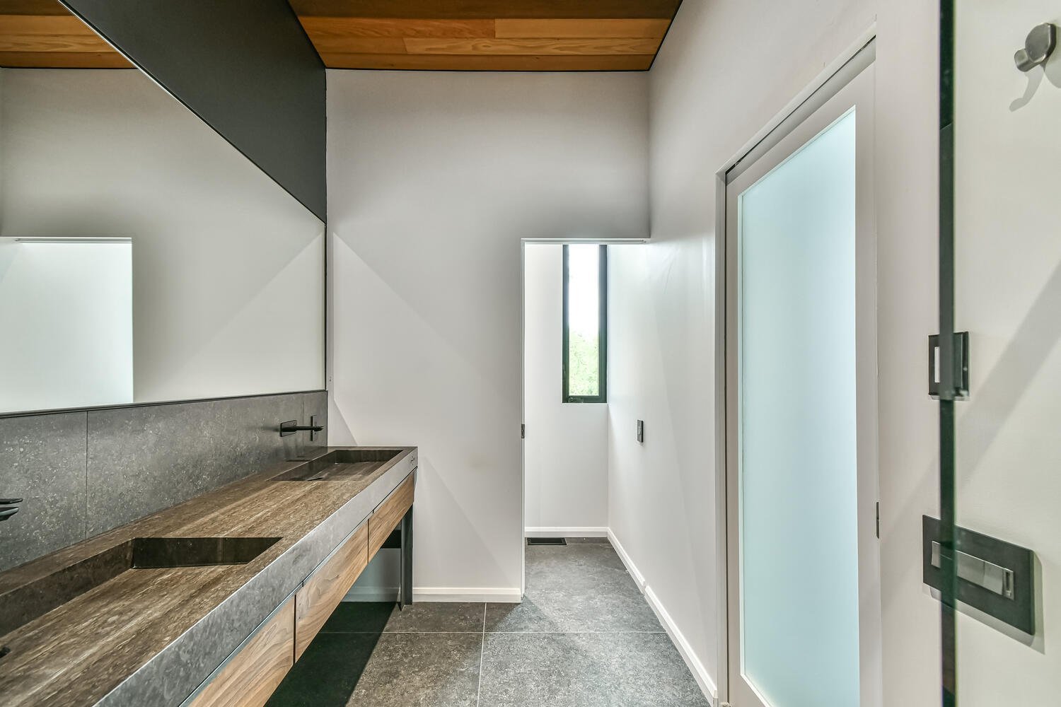 Ensuite bathroom