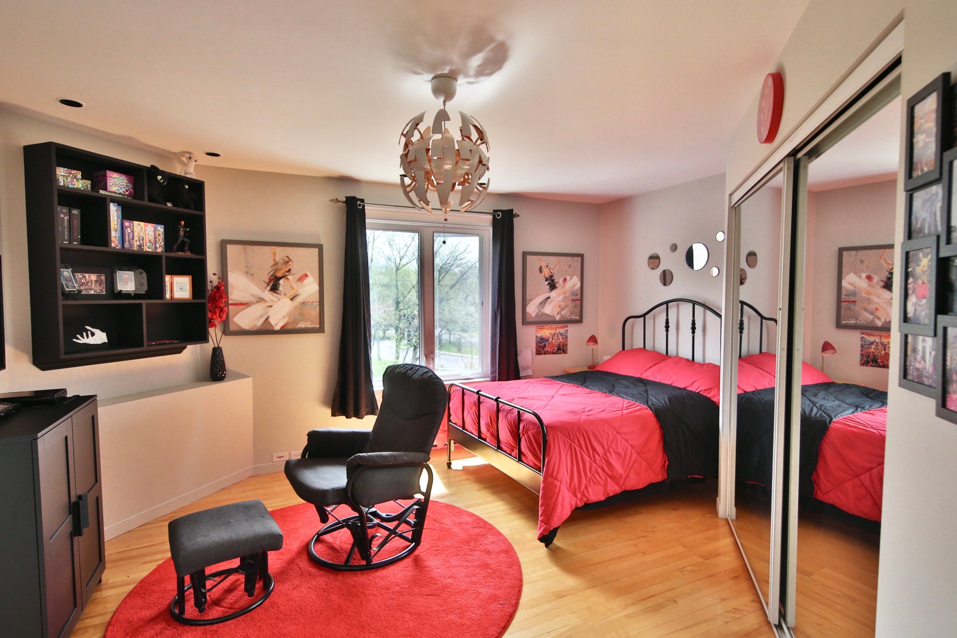 Bedroom