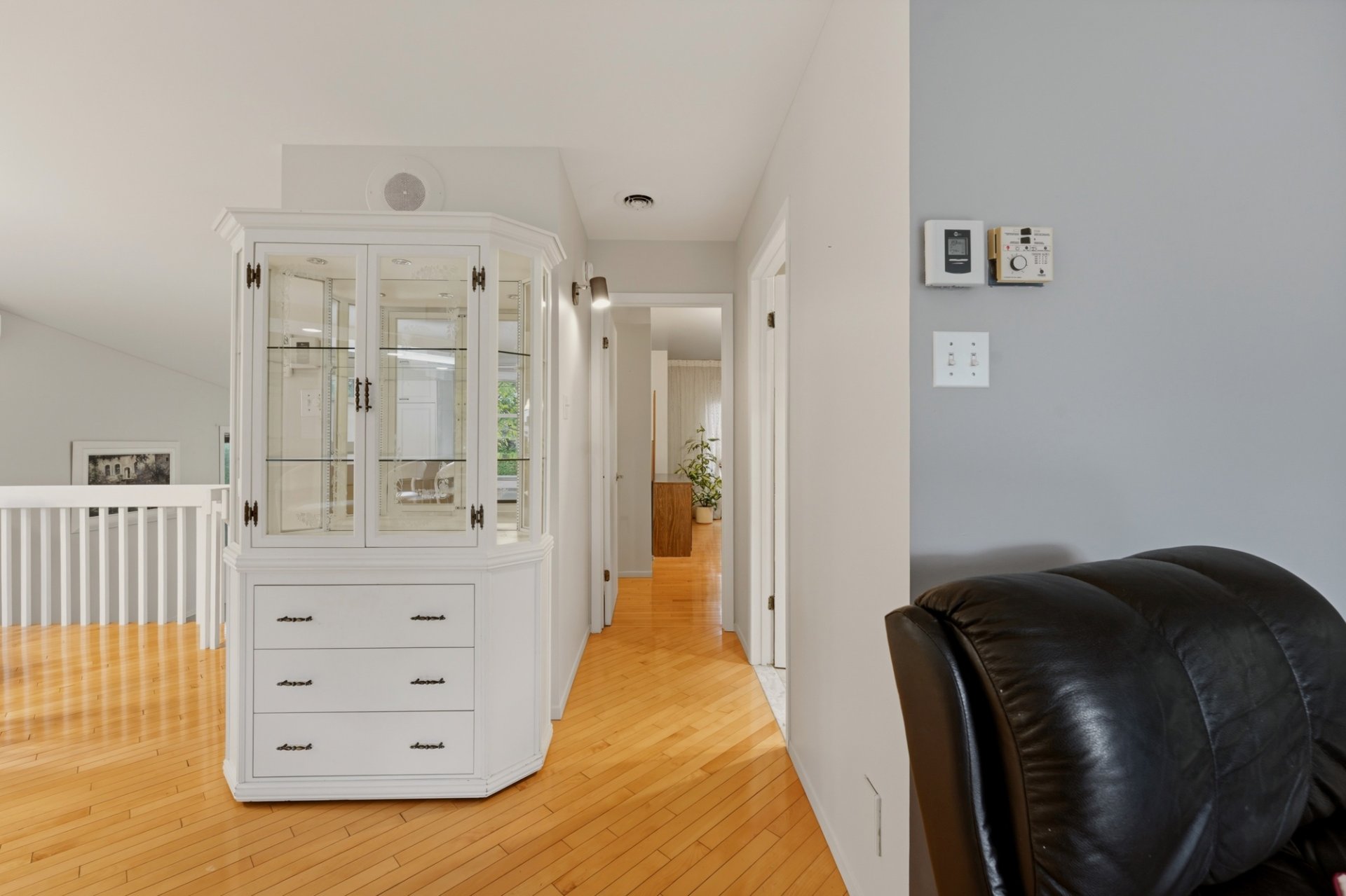 Couloir menant aux chambres et salle de bain