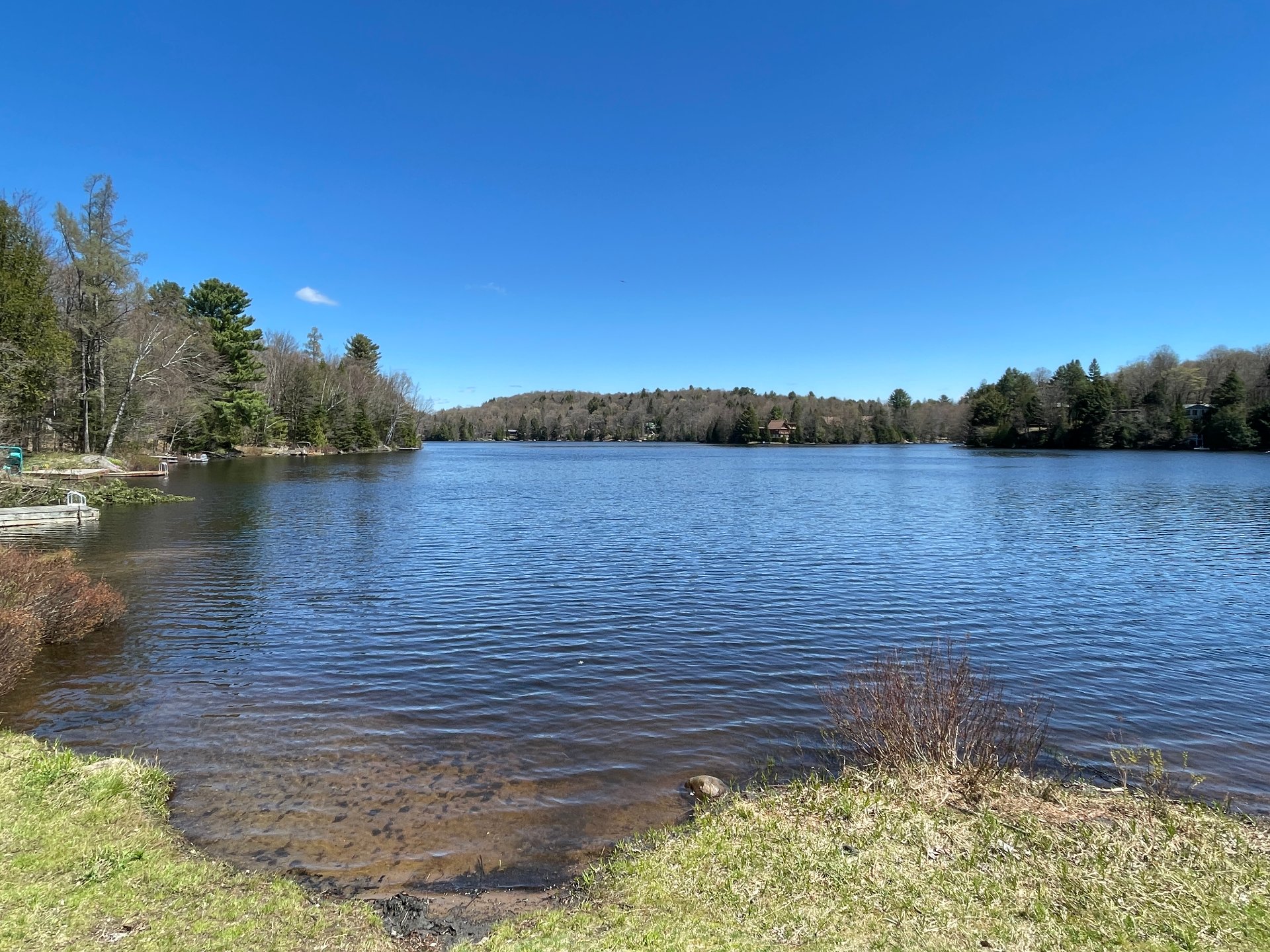Accès au plan d'eau