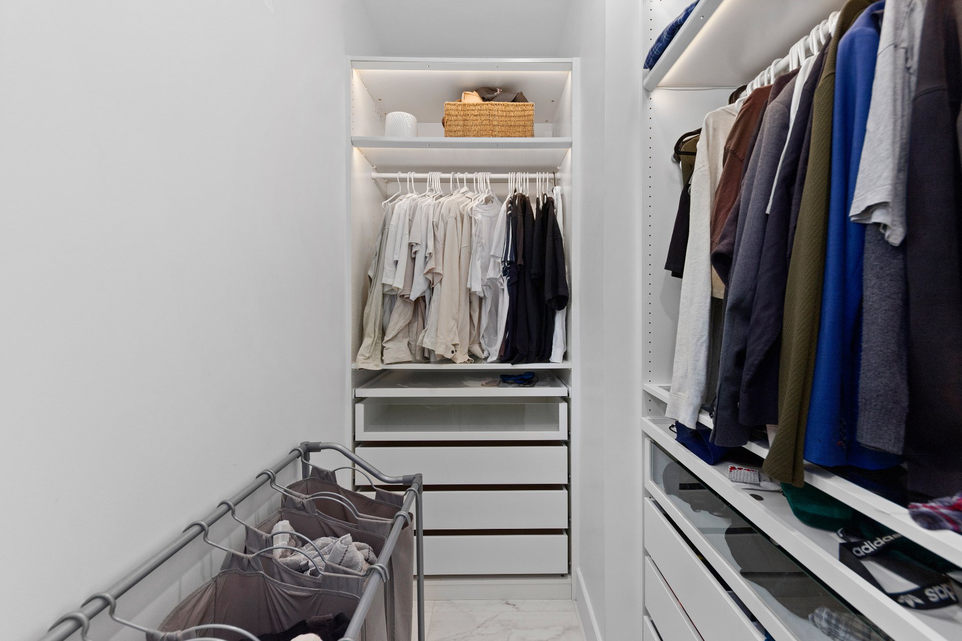 Walk-in closet