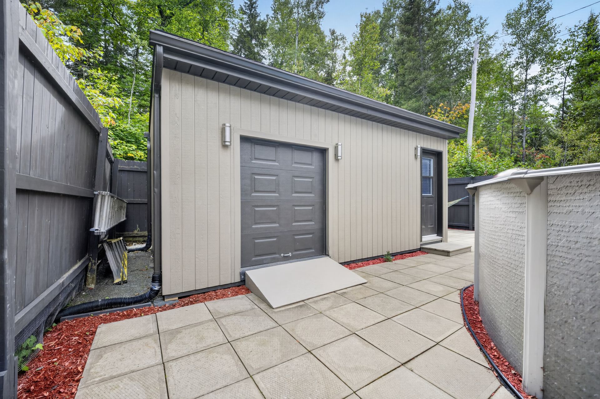 Shed
