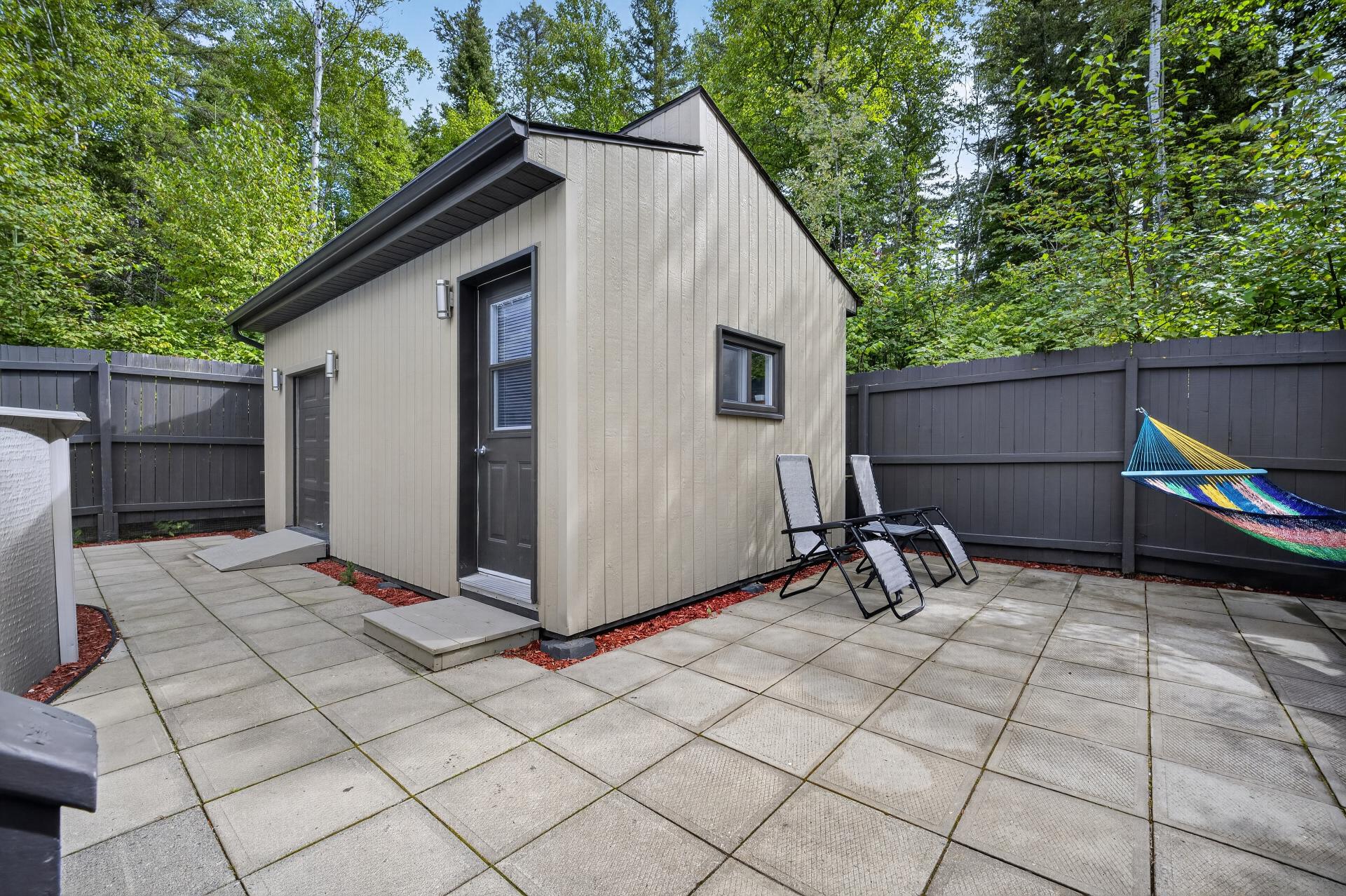 Shed