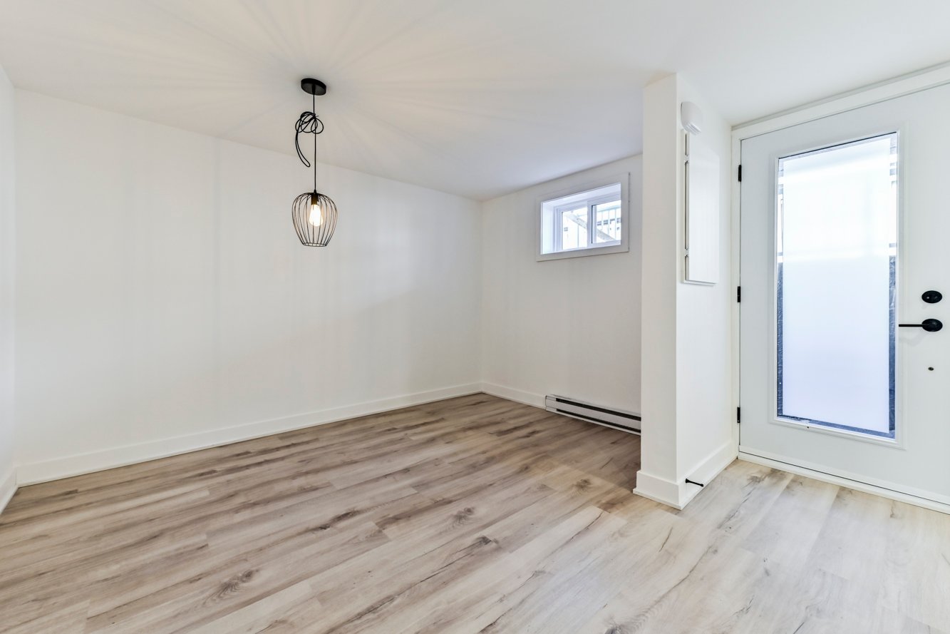 Salon ouvert sur la cuisine