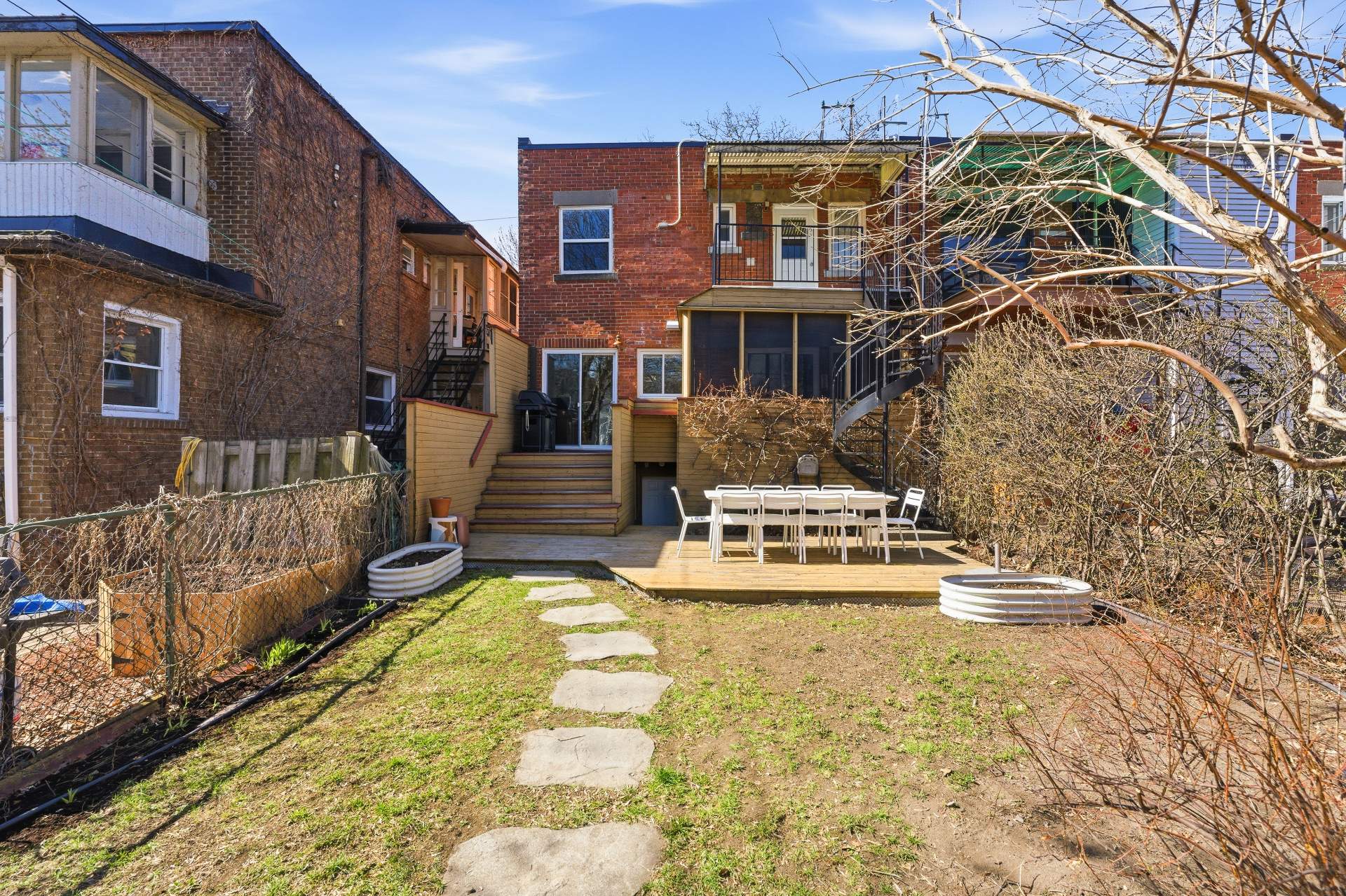 Cour