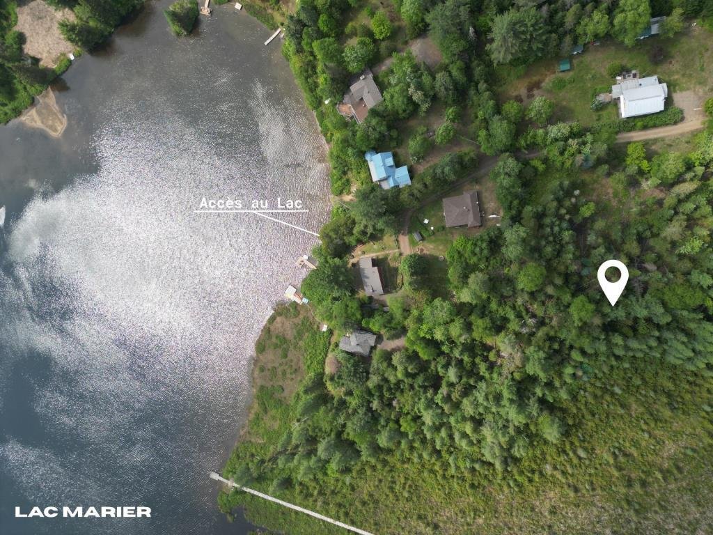 Accès au plan d'eau