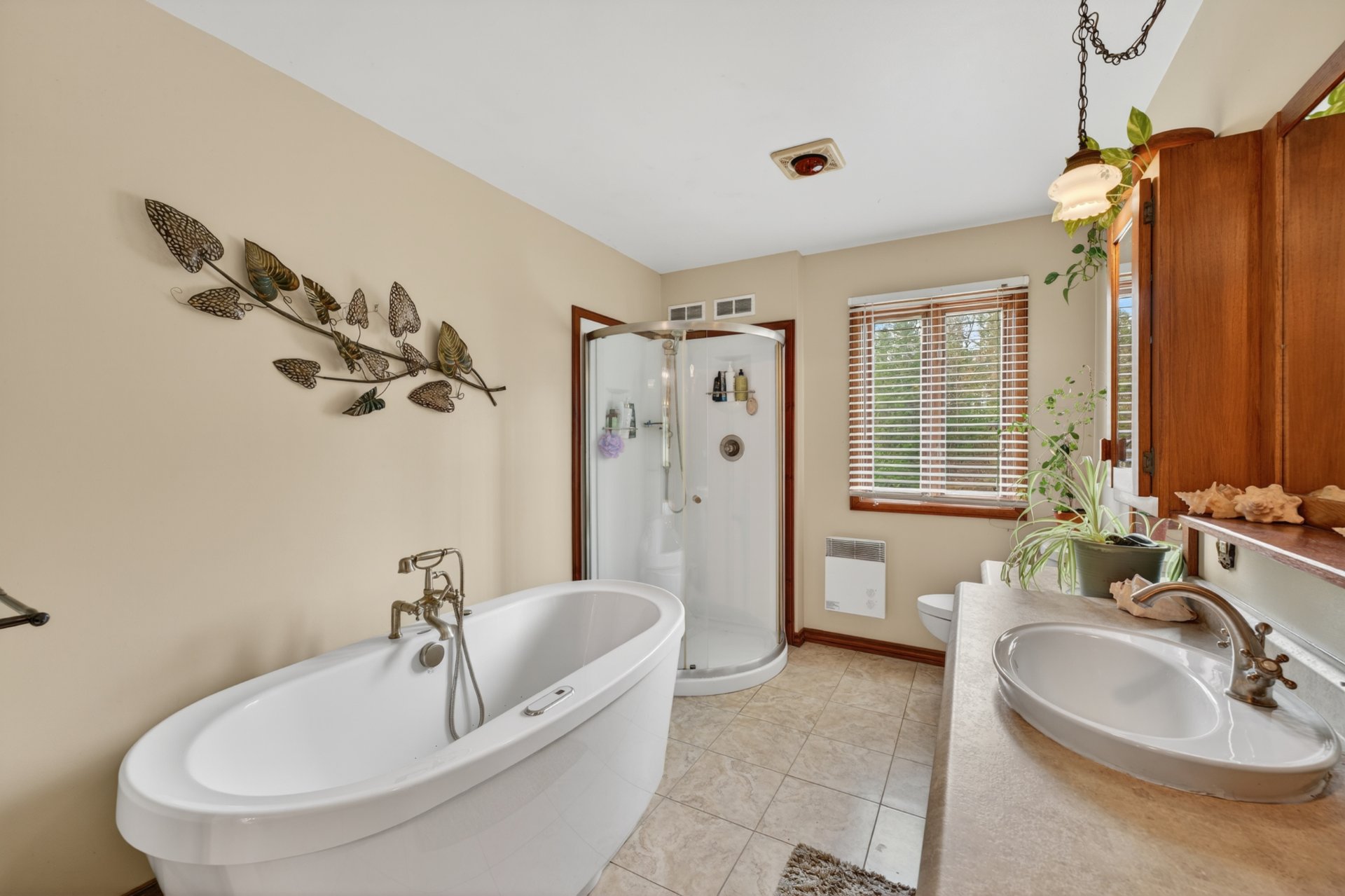 Ensuite bathroom