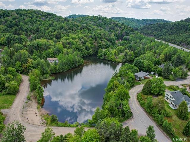 Accès au plan d'eau