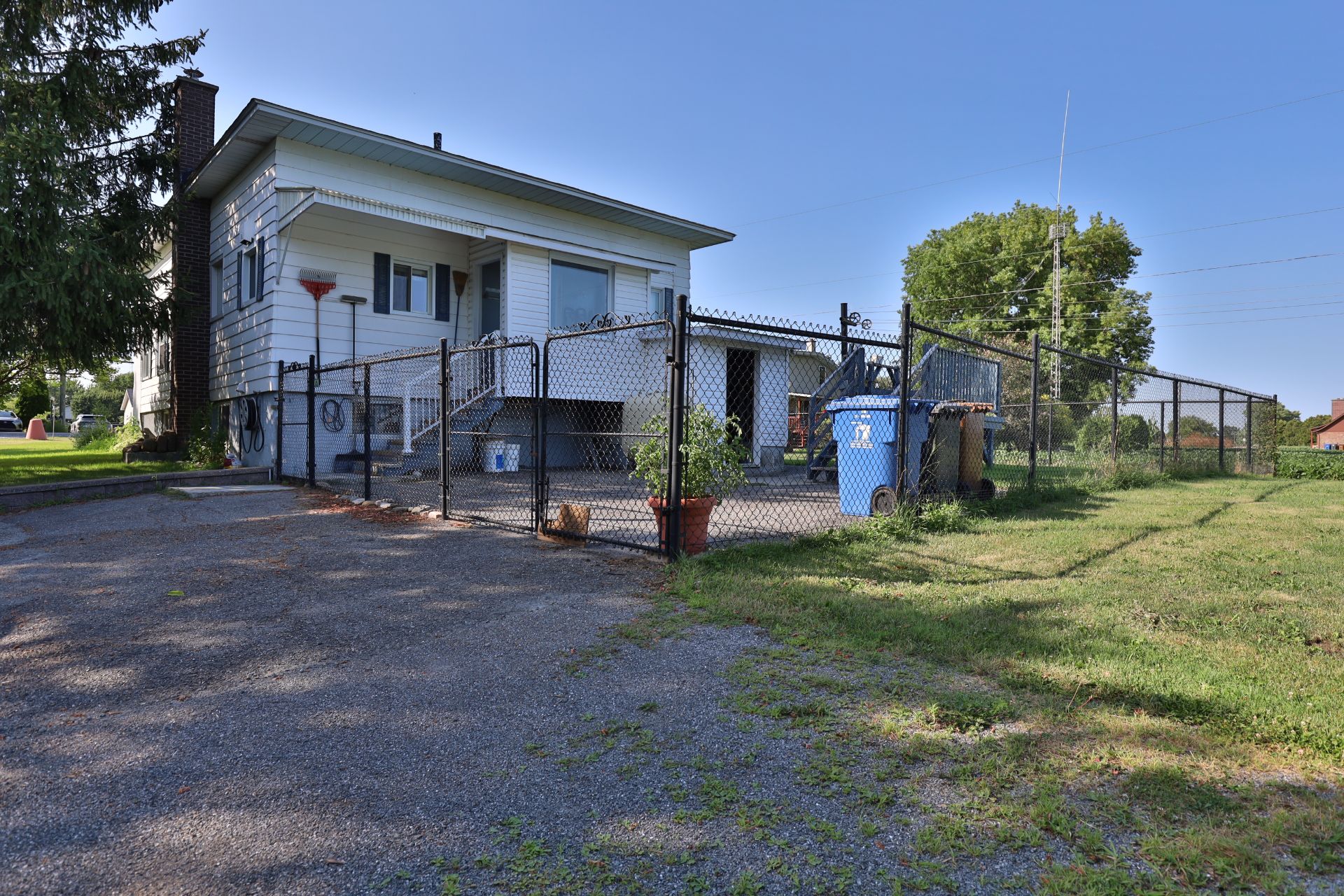 Back facade