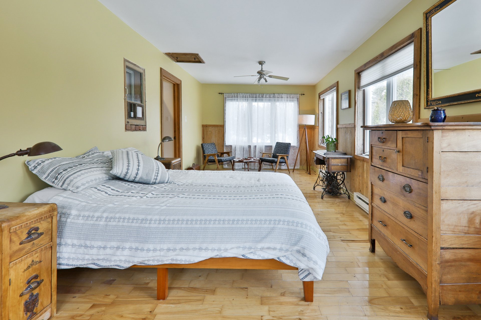 Primary bedroom