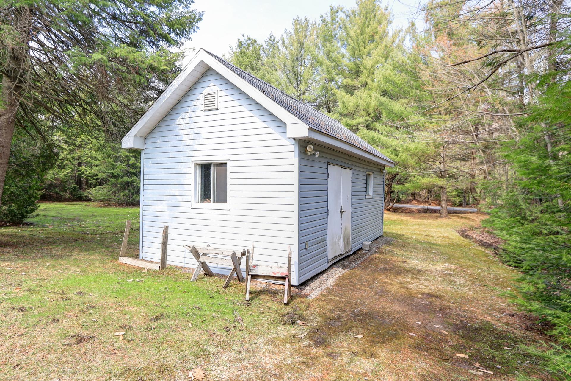Shed