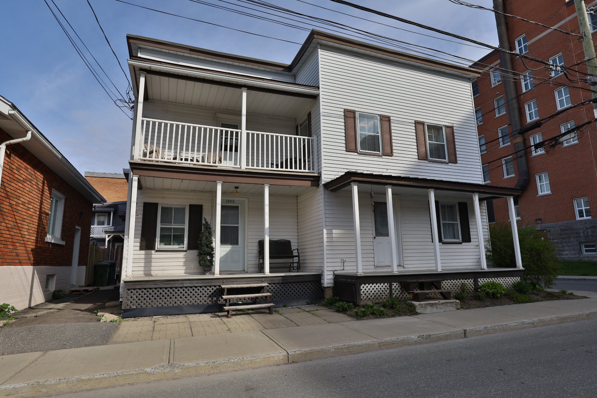 1900Z-1910Z, Rue Brébeuf — photo 1