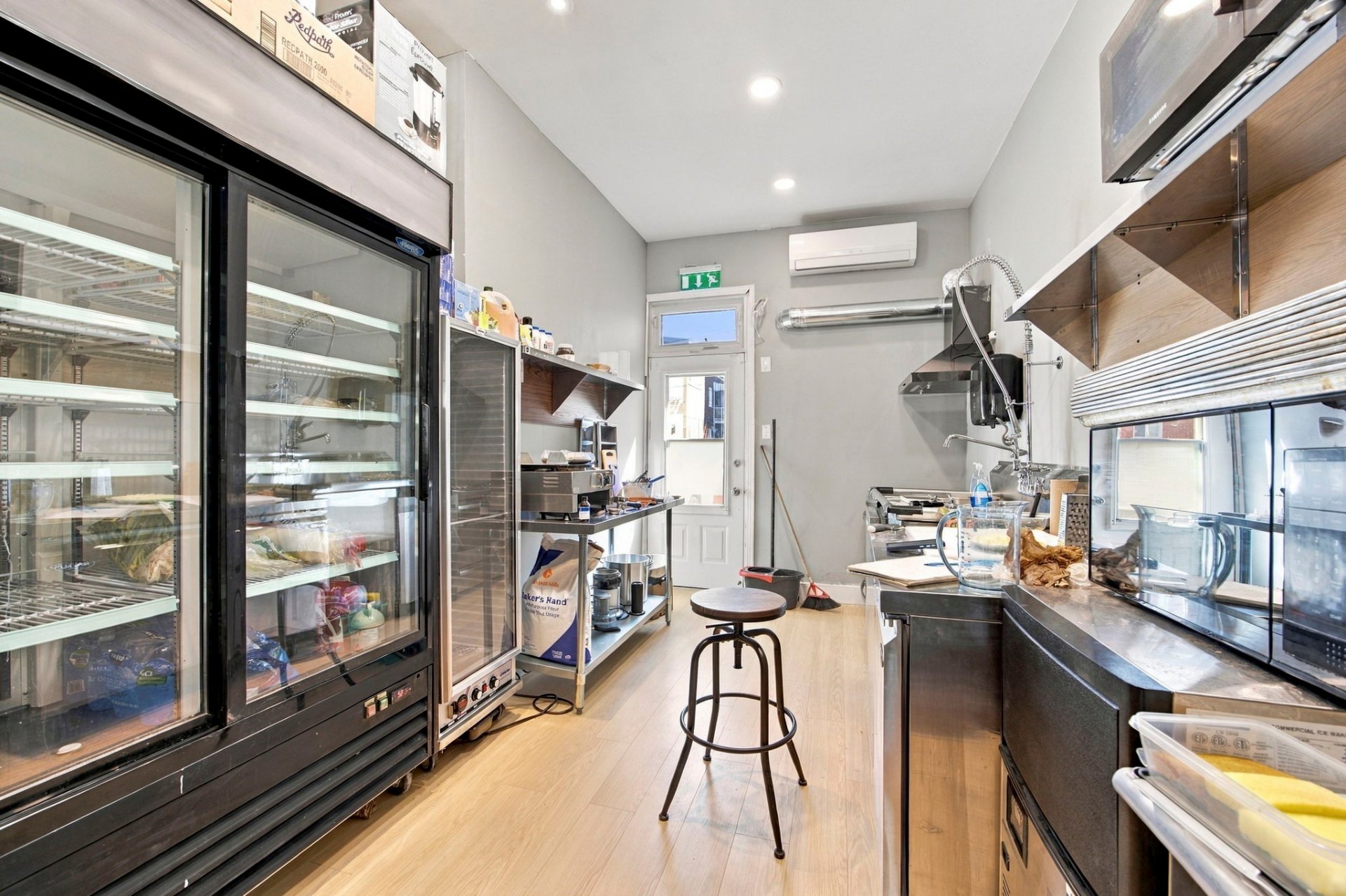 Café - back counter and refrigeration