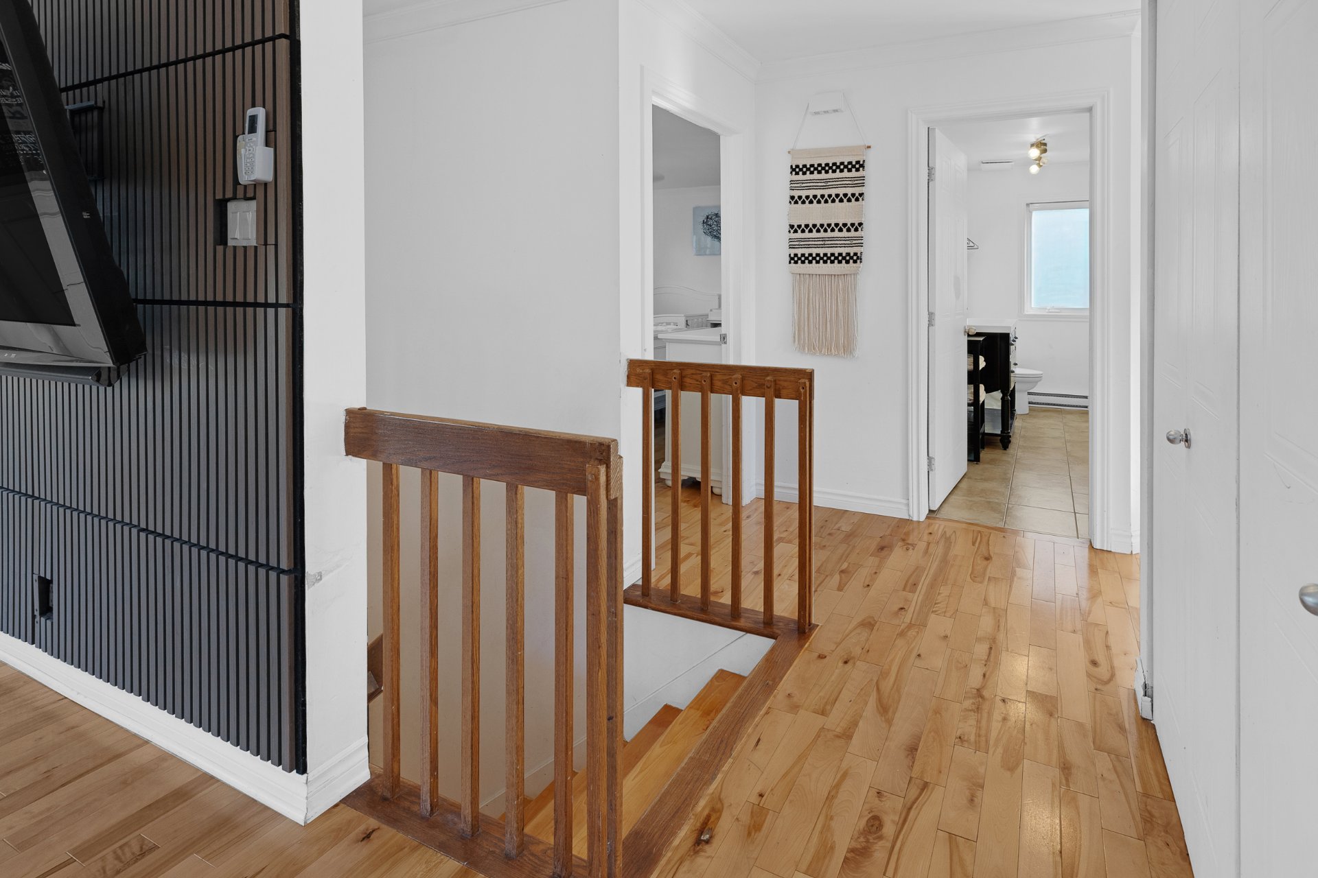 corridor et escalier vers la salle familial