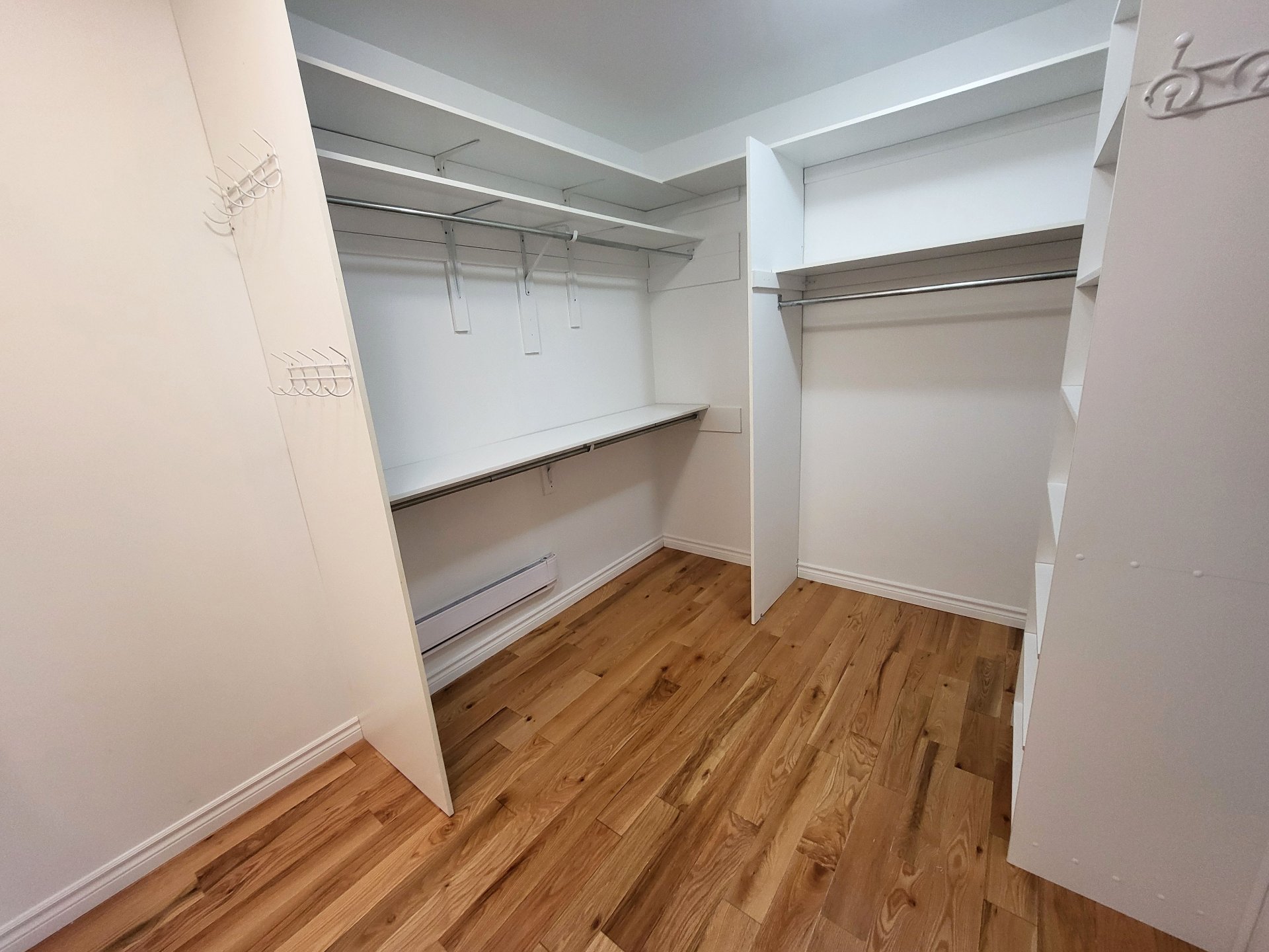 penderie de la chambre des maitres.