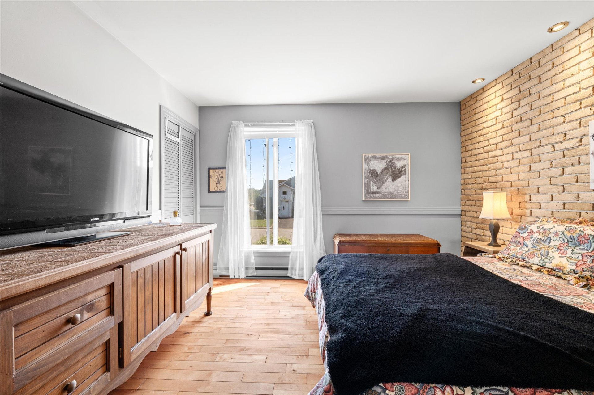 Primary bedroom