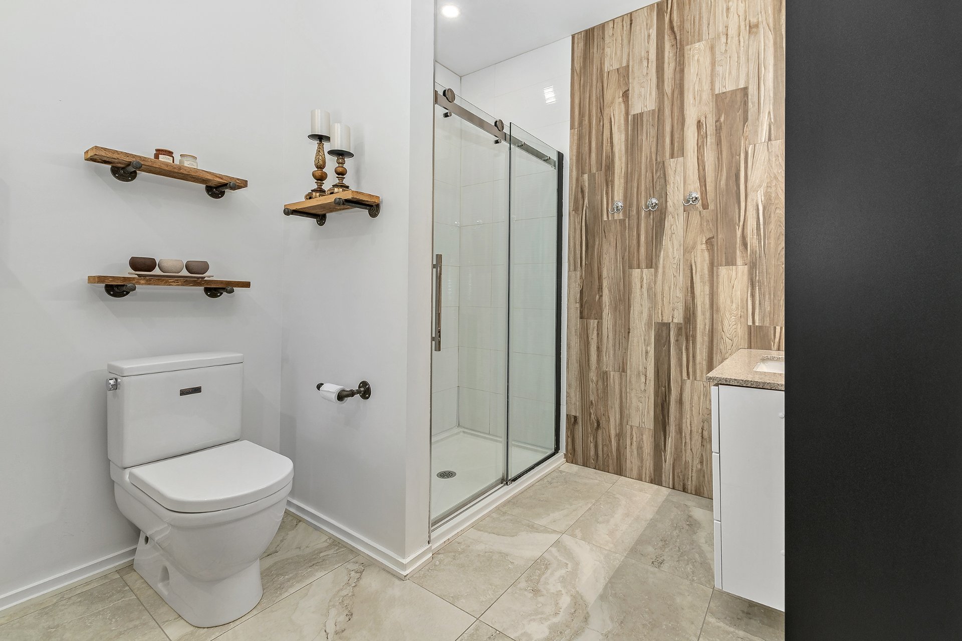 Ensuite bathroom